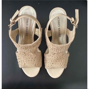 BRAND NEW Audrey Brooke Wedge Sandal
